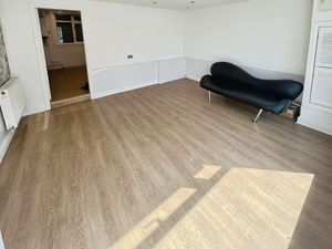 Room one- click for photo gallery